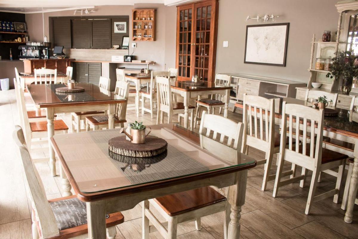 Gemstone Guest House Klerksdorp Bagian luar foto